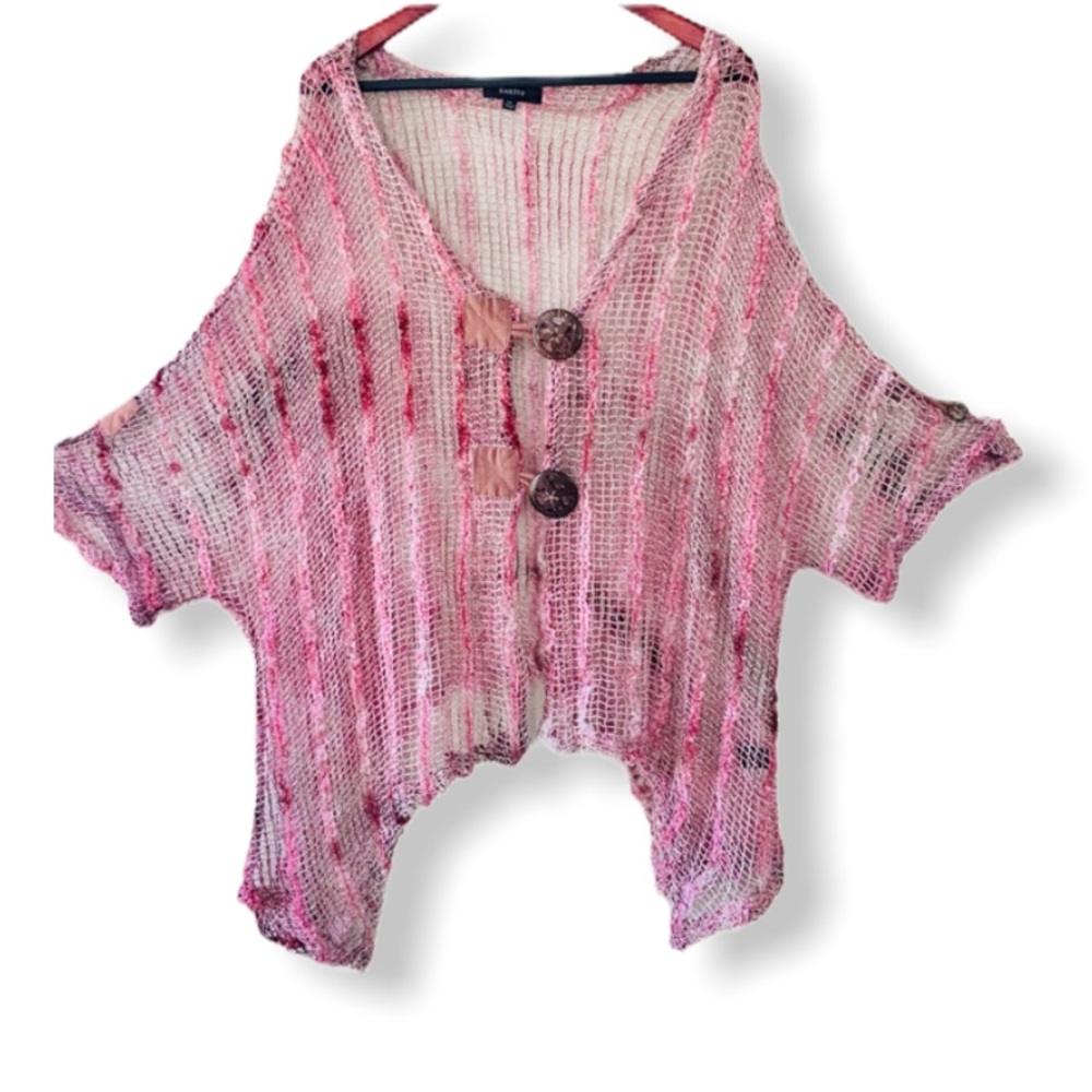 Kaktus Pink Open-Weave Beach Coverup with Wooden Buttons